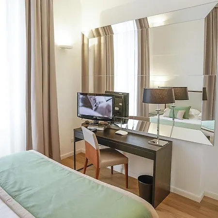 Les Diamants Spanish Steps Hotel
