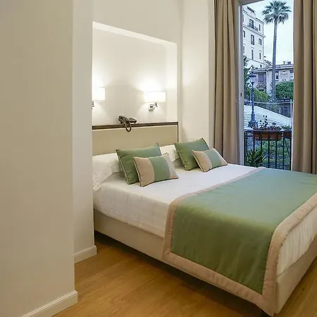 Les Diamants Spanish Steps Hotel 2*