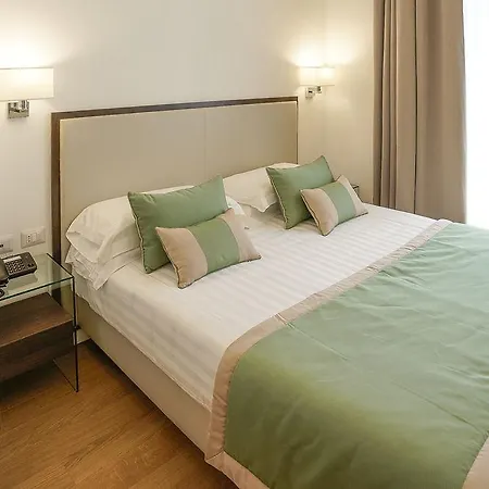 Hotel Les Diamants Spanish Steps