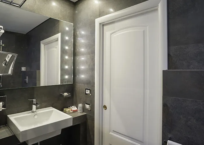 Les Diamants Spanish Steps 2*