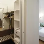 Les Diamants Spanish Steps מלון 2*
