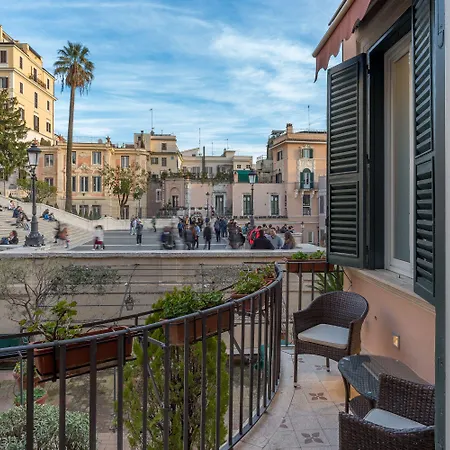 Les Diamants Spanish Steps מלון 2*