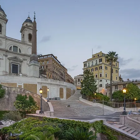 Les Diamants Spanish Steps מלון 2*