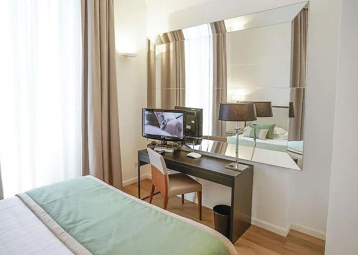 Les Diamants Spanish Steps Hotel