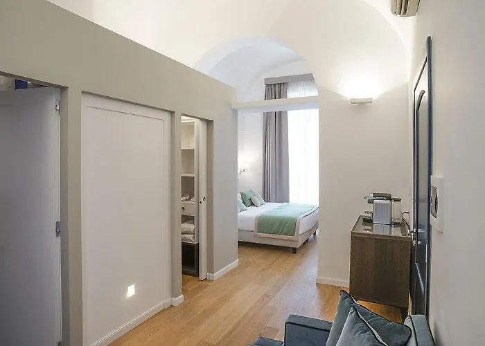 Les Diamants Spanish Steps