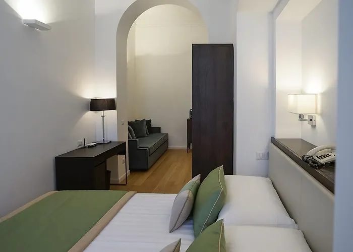 Les Diamants Spanish Steps Hotel